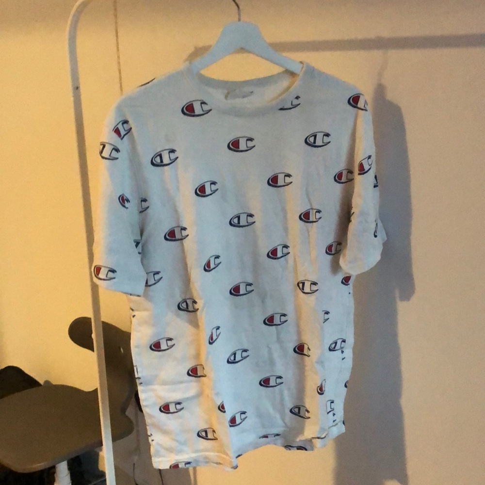 Champion all over logo tee